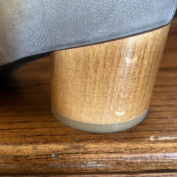 Cíclico Bootie Tortora  Suede size 39 1/2 as is - Picture 7 of 16